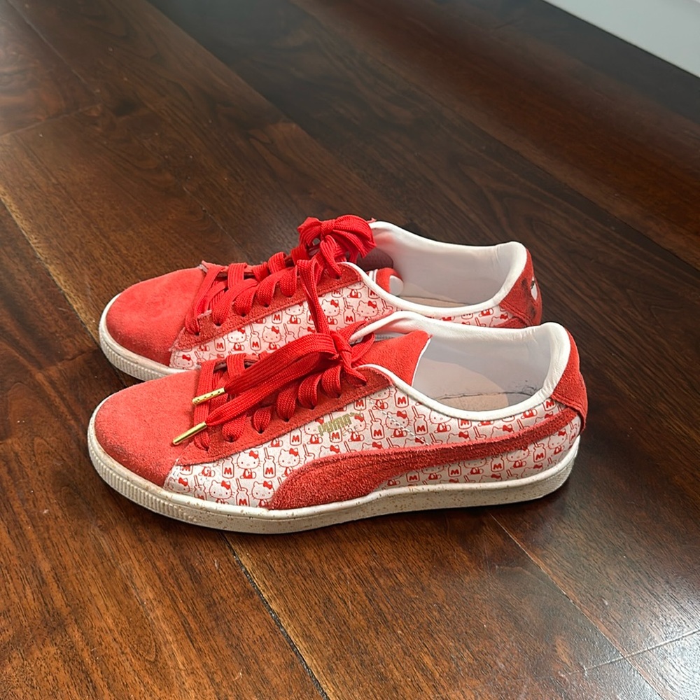 Hello kitty Puma sneakers